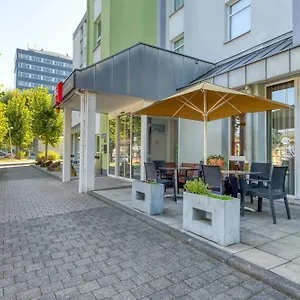 Ibis Frankfurt Messe West Otel